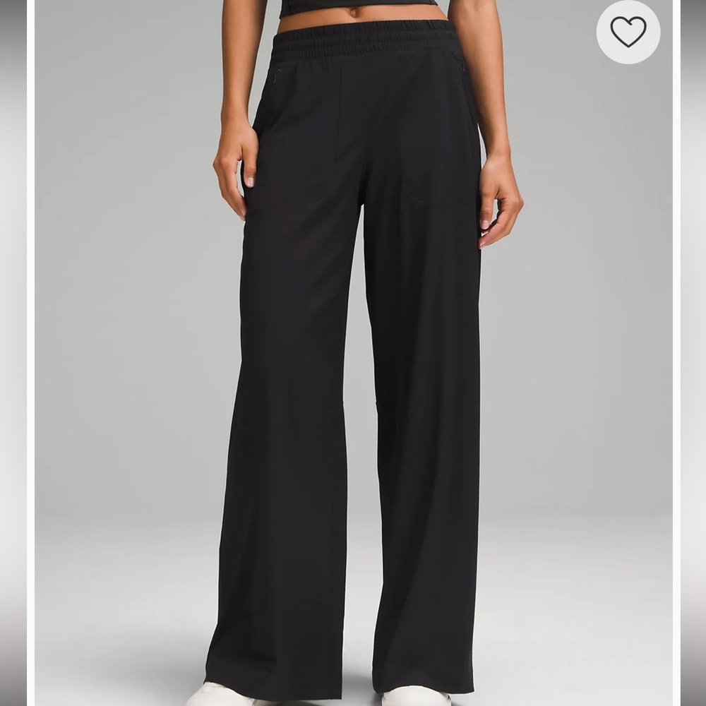 Lululemon Swift Mid-Rise Wide-Leg Pant